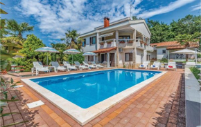 Holiday home Porec 3  Пореч